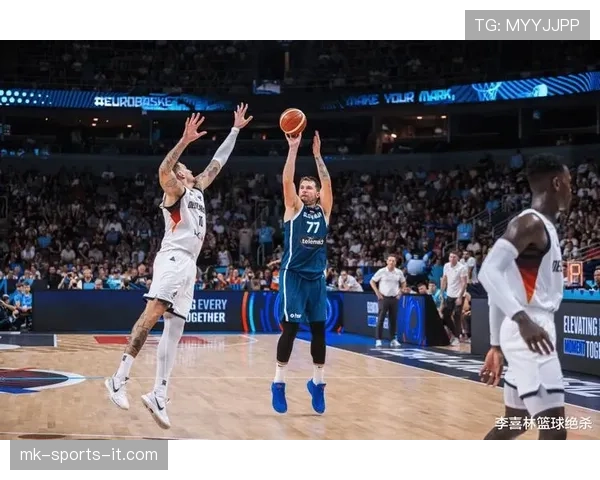 东契奇提升挡拆效率拉开差距 超越字母哥核心地位稳固