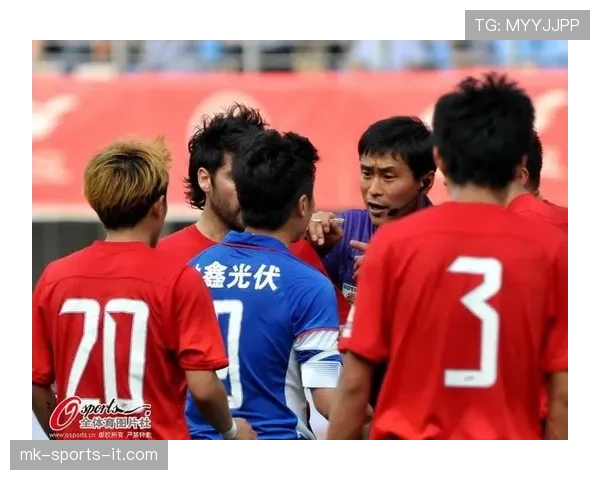 未报名球员入场，裁判该如何判罚规则才合理？