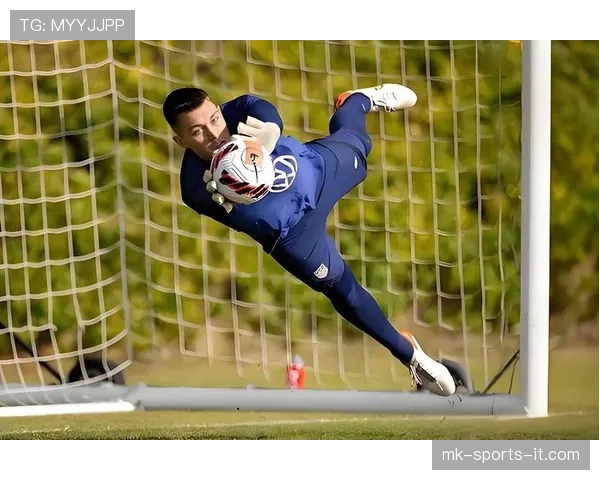 切尔西防线磨合不稳定问题持续，对争冠形势构成阶段性制约。