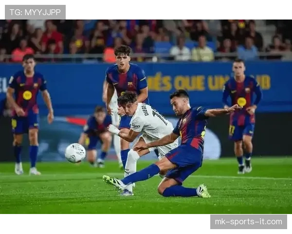 巴萨中场技术依旧，但节奏失控问题藏不住了